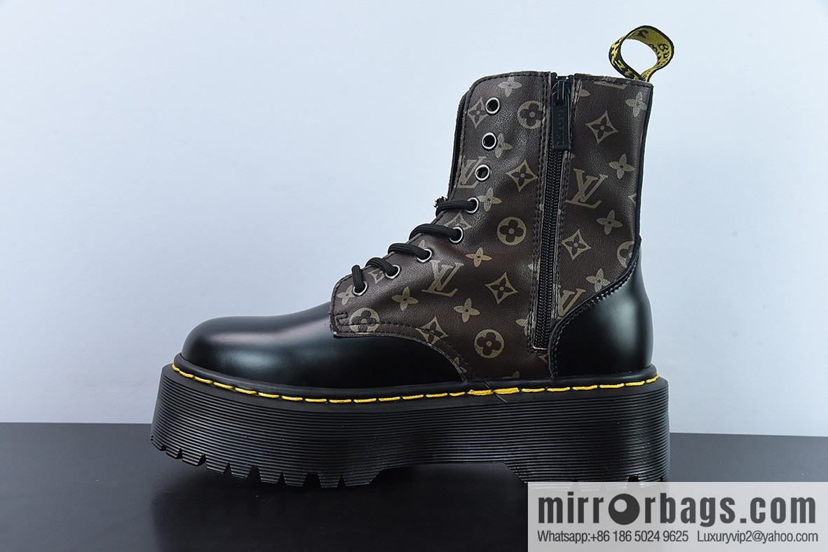 LV/Louis Vuitton purchasing grade, Martin boots series, Martin boots /Dr.martens high-top Martin boots, black and brown LV item number: R11822206