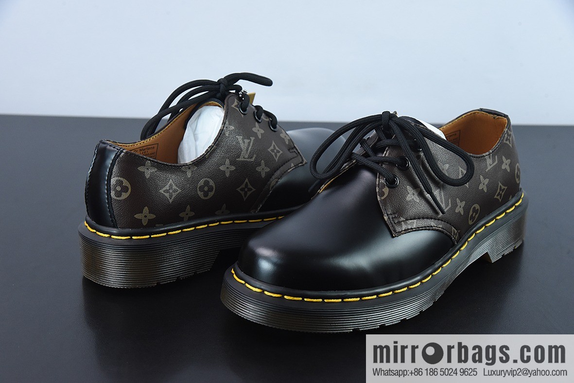 LV/Louis Vuitton Martin boots series, Martin boots /Dr.martens low-top Martin boots, black and brown LV item number: R11822202