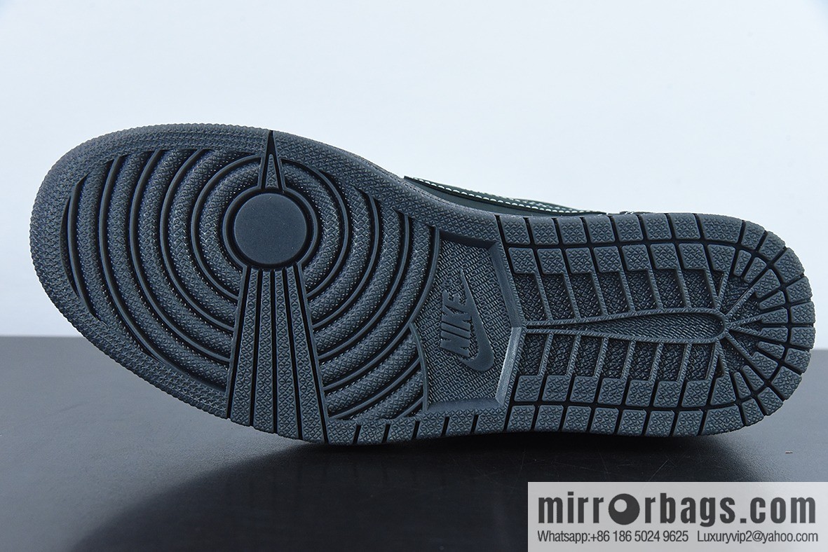 Fragment x TS x Air Jordan 1 Low Three-party joint barb low help, real shot official product number: DM7866 001