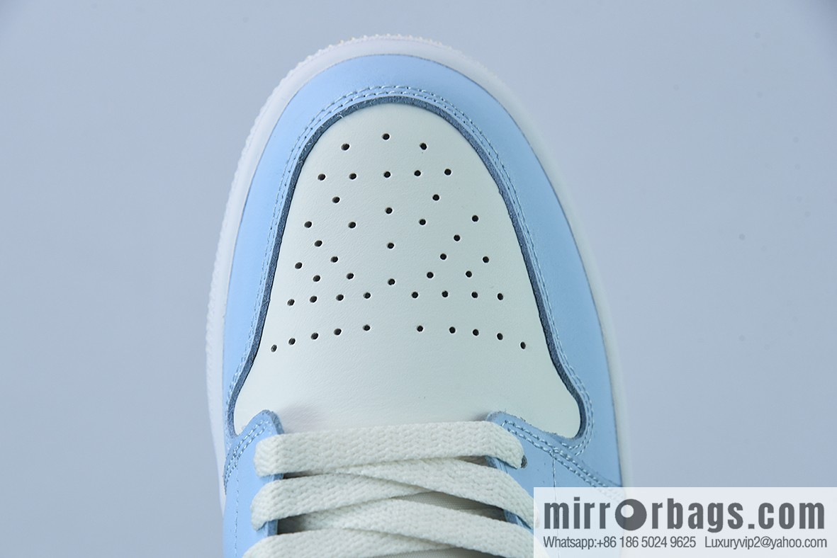 Air Jordan 1 Low AJ1 Joe 1 sky blue, sports culture basketball shoes 554723-401