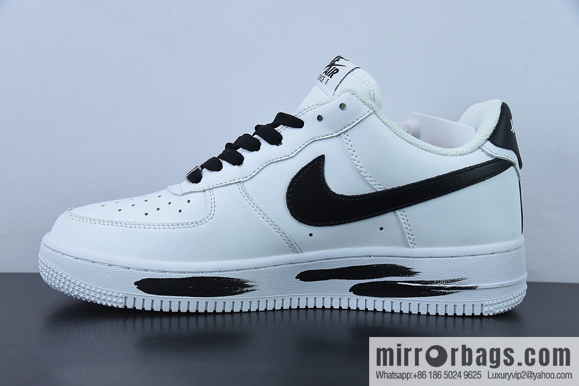 Nike Air Force 1 '07 Low White Black Yellow Smiley Unisex The same sneakers item number: DO5220-176