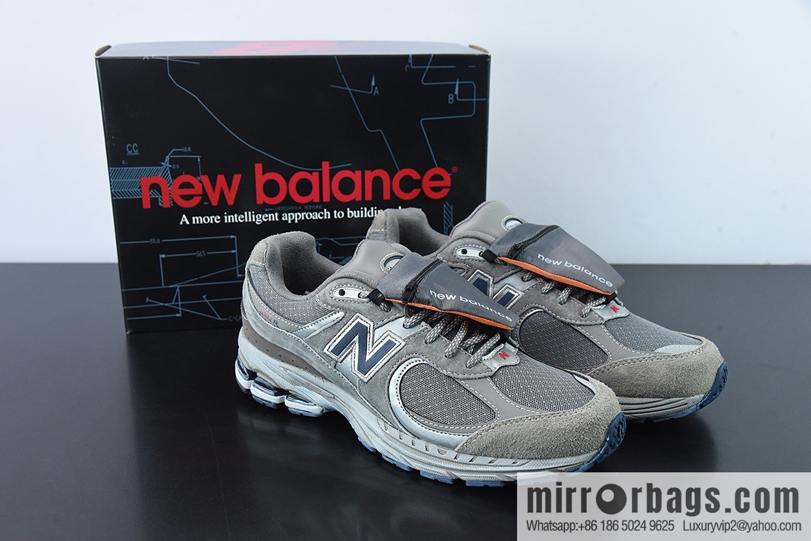 New Balance New Balance M2002RVA Vintage running shoes/pockets, gray silver 2022 most