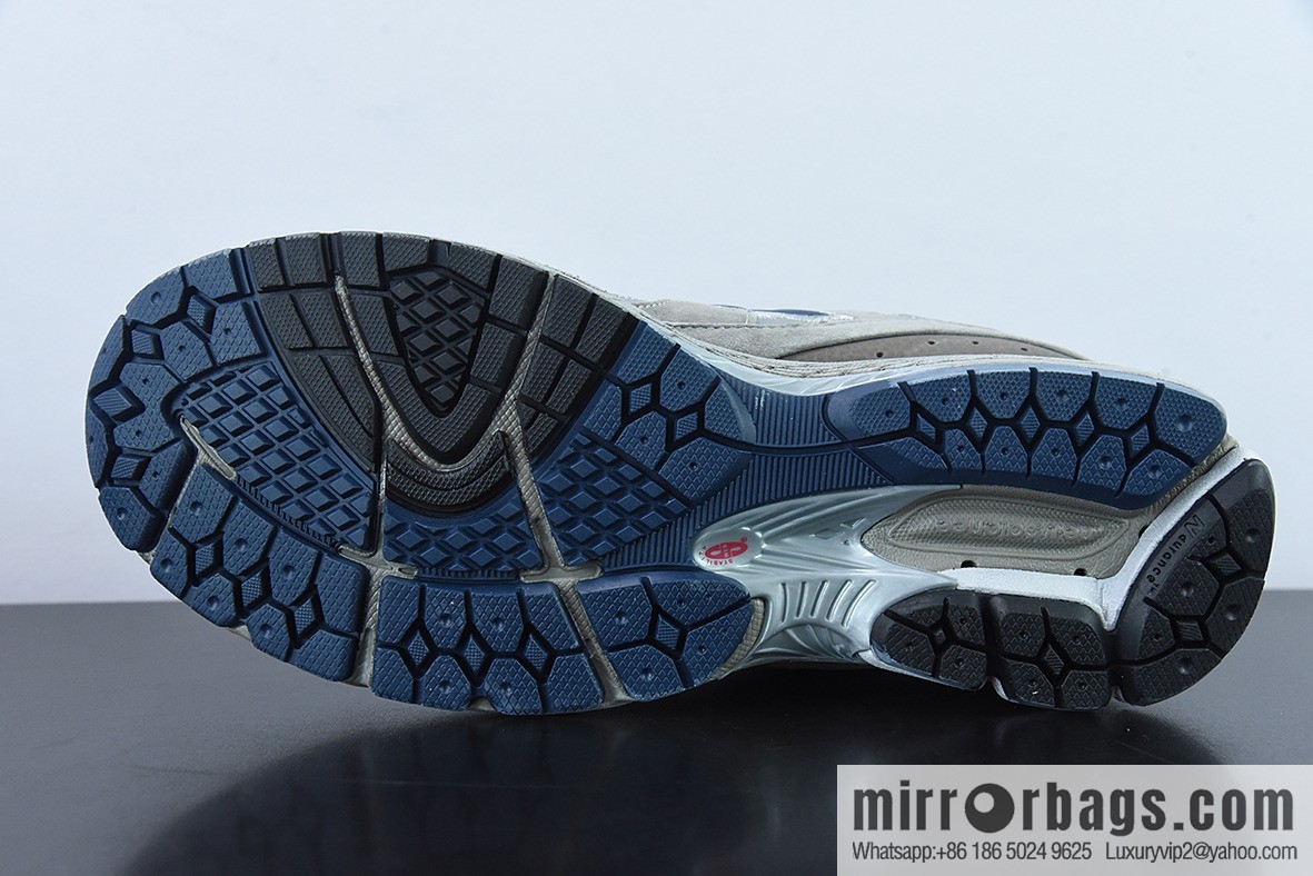 New Balance New Balance M2002RVA Vintage running shoes/pockets, gray silver 2022 most