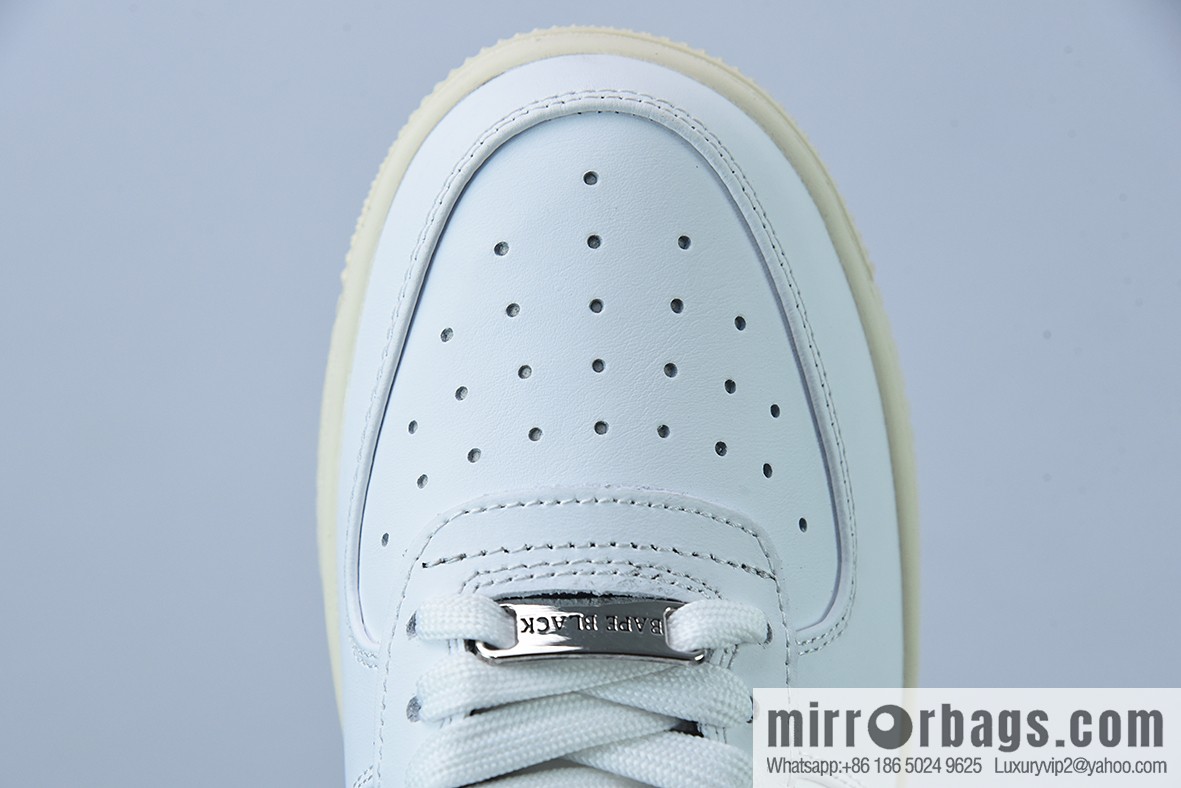 Bape Black Sta To Low Ape Head High End Branch Low Top Sports Casual Board Shoes, White and Black