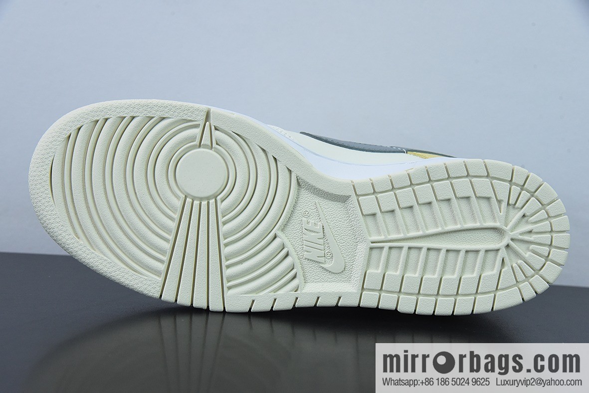 NK Dunk SB Low custom color scheme video game pixel By You exclusive custom personalized shoes, item number: DD1236-563