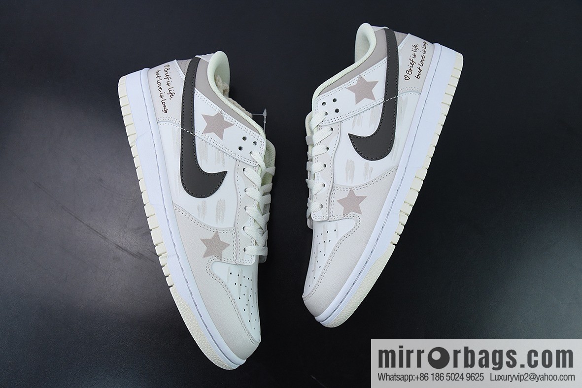 NK Dunk SB Low custom color scheme Video game pixel By You exclusive custom personalized shoes, item number: DD8052-116