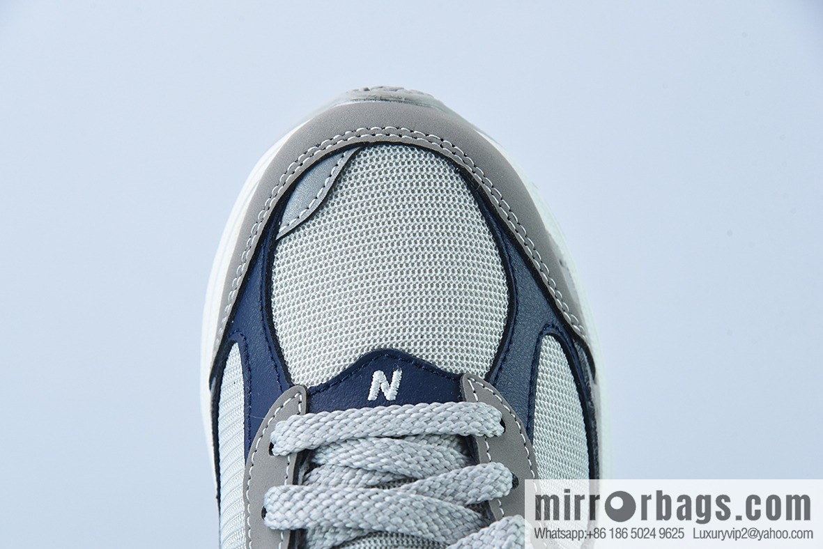 Thisisneverthat x New Balance 2002R Vintage sneakers M2002RTH