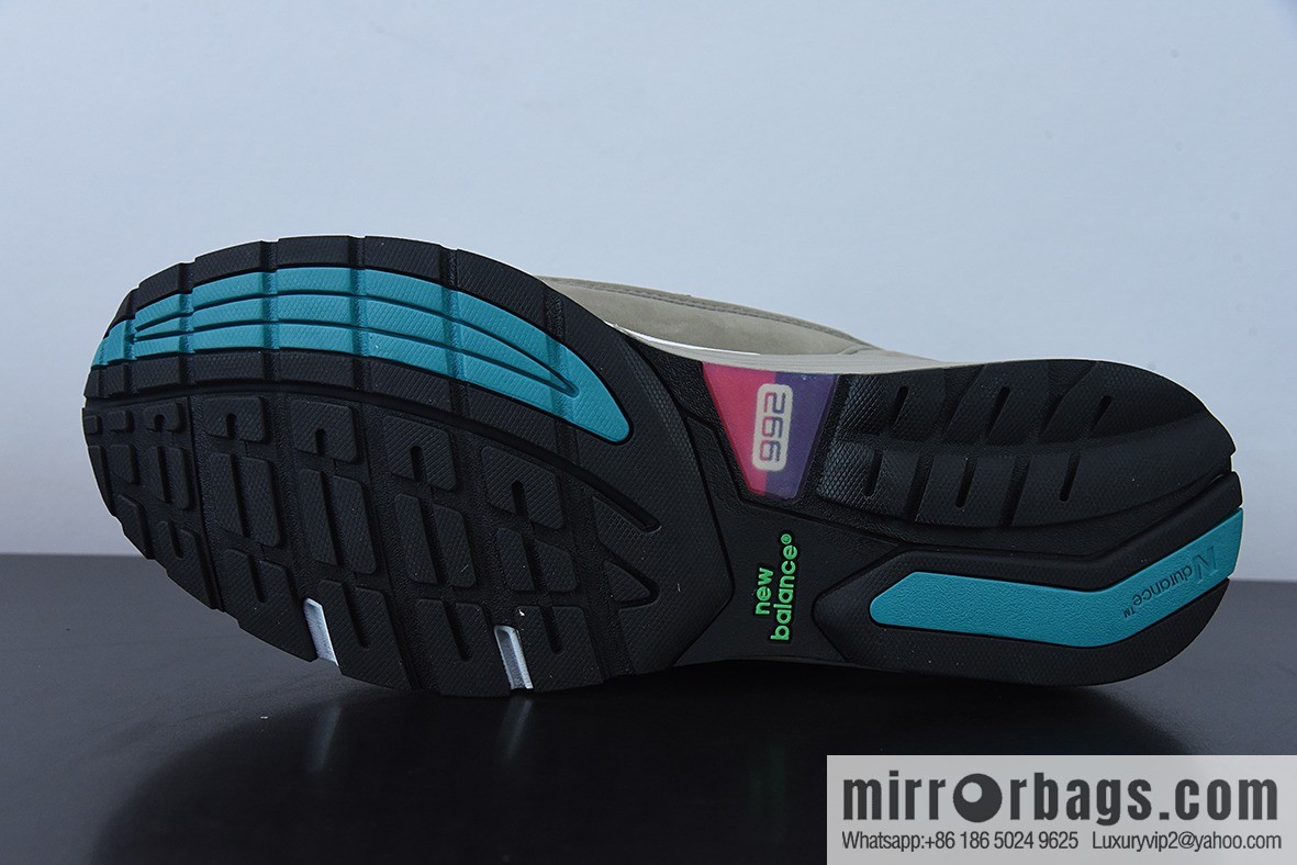 WTAPS x New Balance M992WT New Balance NB992 joint president Vintage jogging shoes, gray-green