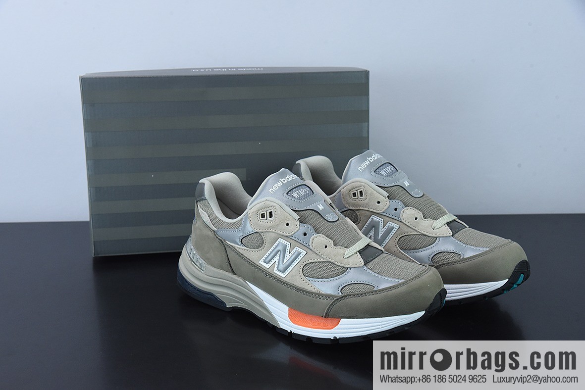 WTAPS x New Balance M992WT New Balance NB992 joint president Vintage jogging shoes, gray-green
