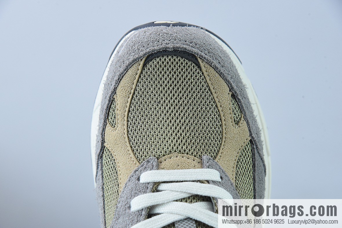 New Balance 990 V3 Gray Brown American Official Vintage Leisure Sports Jogging Shoes Item Number: M990TG3