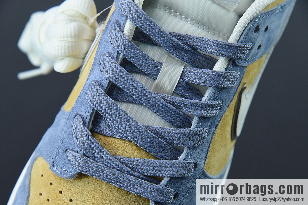 Otomo Katsujiro x NK Dunk SB Low Unisex sneakers of the same style item number: ST1391-204