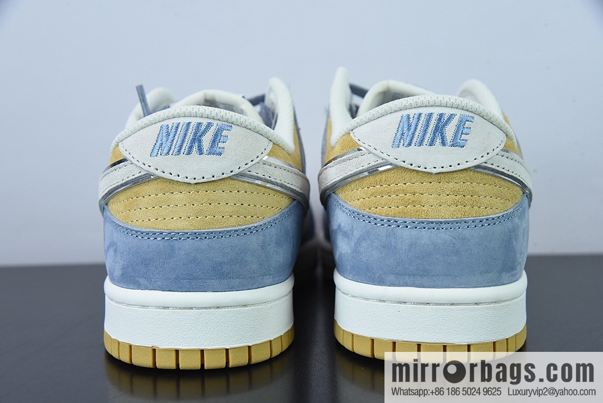 Otomo Katsujiro x NK Dunk SB Low Unisex sneakers of the same style item number: ST1391-204