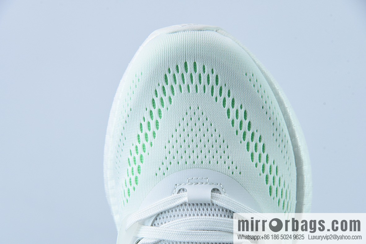 AD PureBOOST 22 popcorn cushioning midsole running shoes, item number: GZ5175