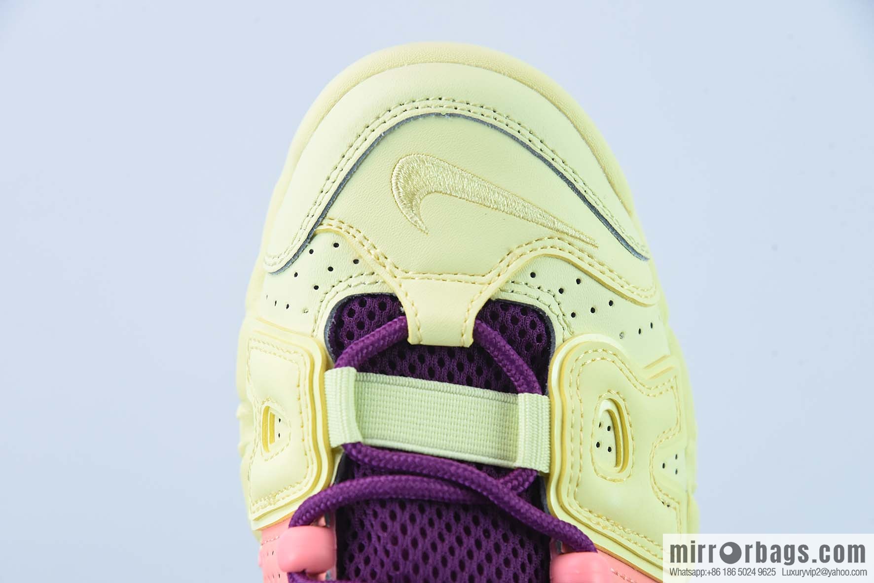 Nike Air More Uptempo (GS) Violet Unisex sneakers of the same style item number: AV8237-800