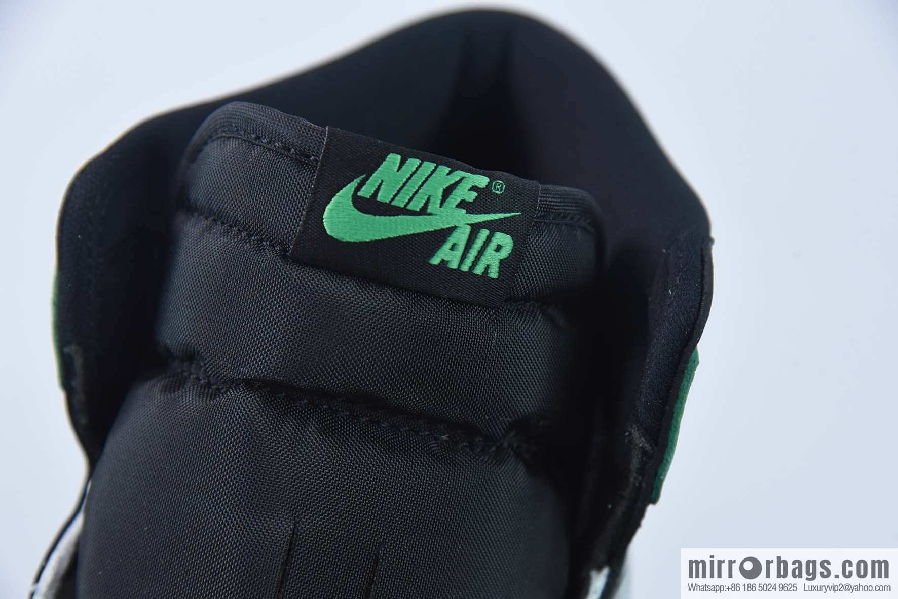 Air Jordan 1 High OG Lucky Green Black and Green Toe Vintage High Top Basketball Shoes, White and Green Black Item number: DZ5485-031