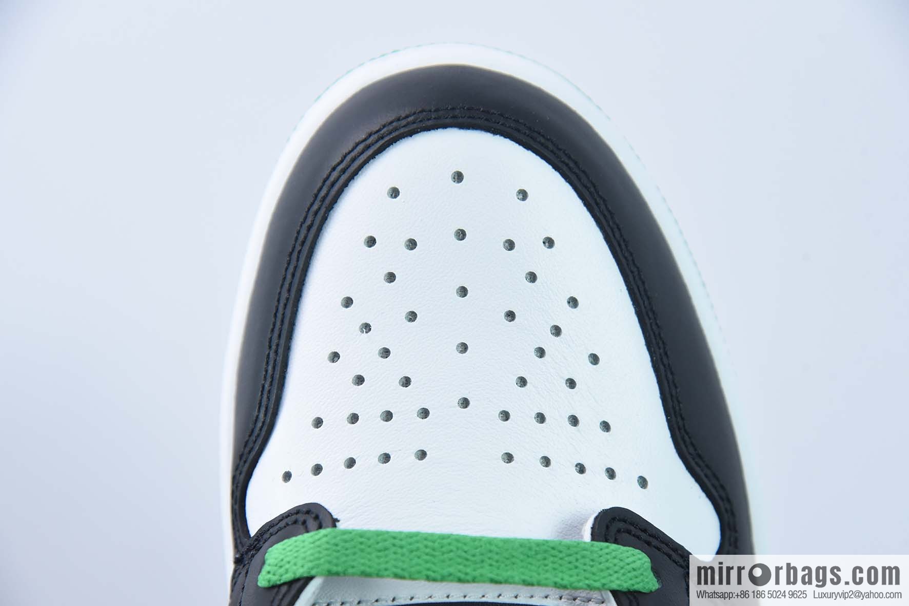 Air Jordan 1 High OG Lucky Green Black and Green Toe Vintage High Top Basketball Shoes, White and Green Black Item number: DZ5485-031