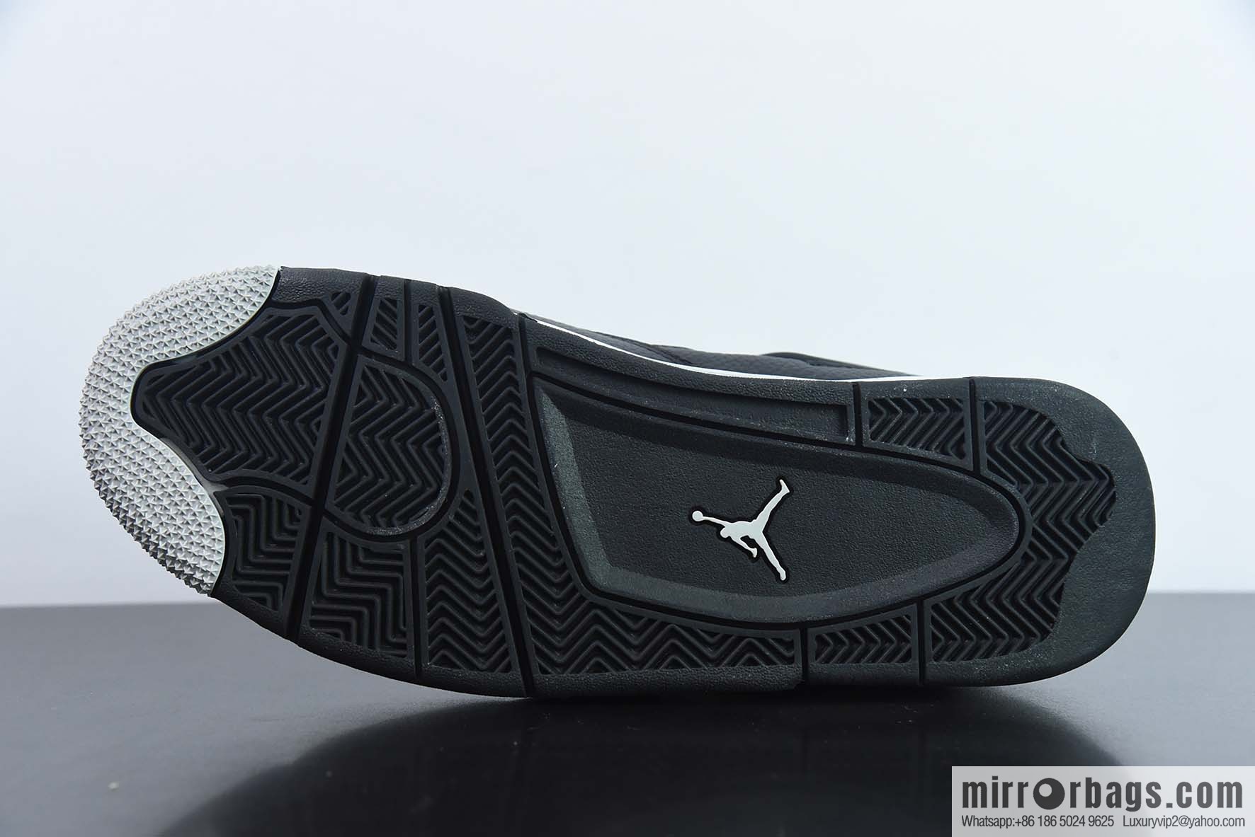 Air Jordan AJ4 Retro Oreo men's sneakers, item number: 314254-00