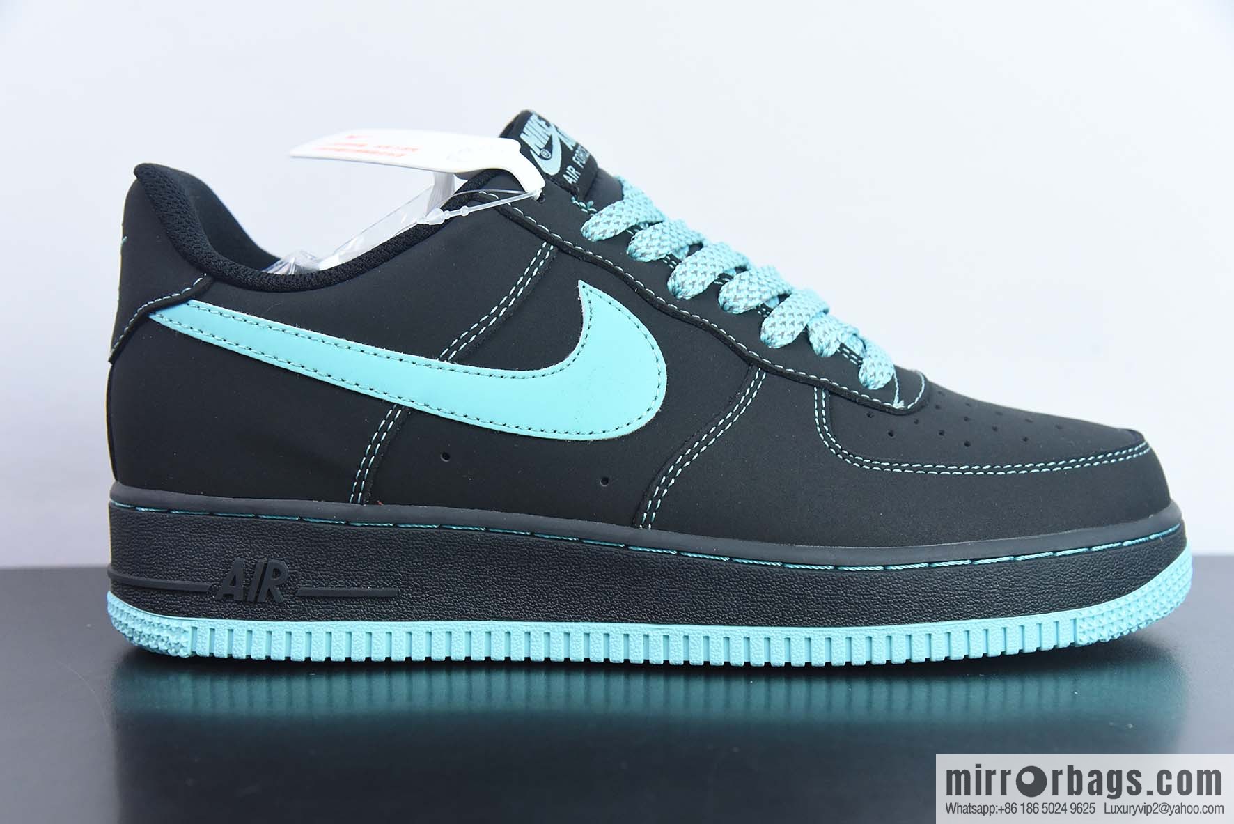 Nk Air Force 1 '07 Low Tiffany & Co. Air Force No. 1 Low Top Casual Board Shoes, item number: DH5696-226 feet