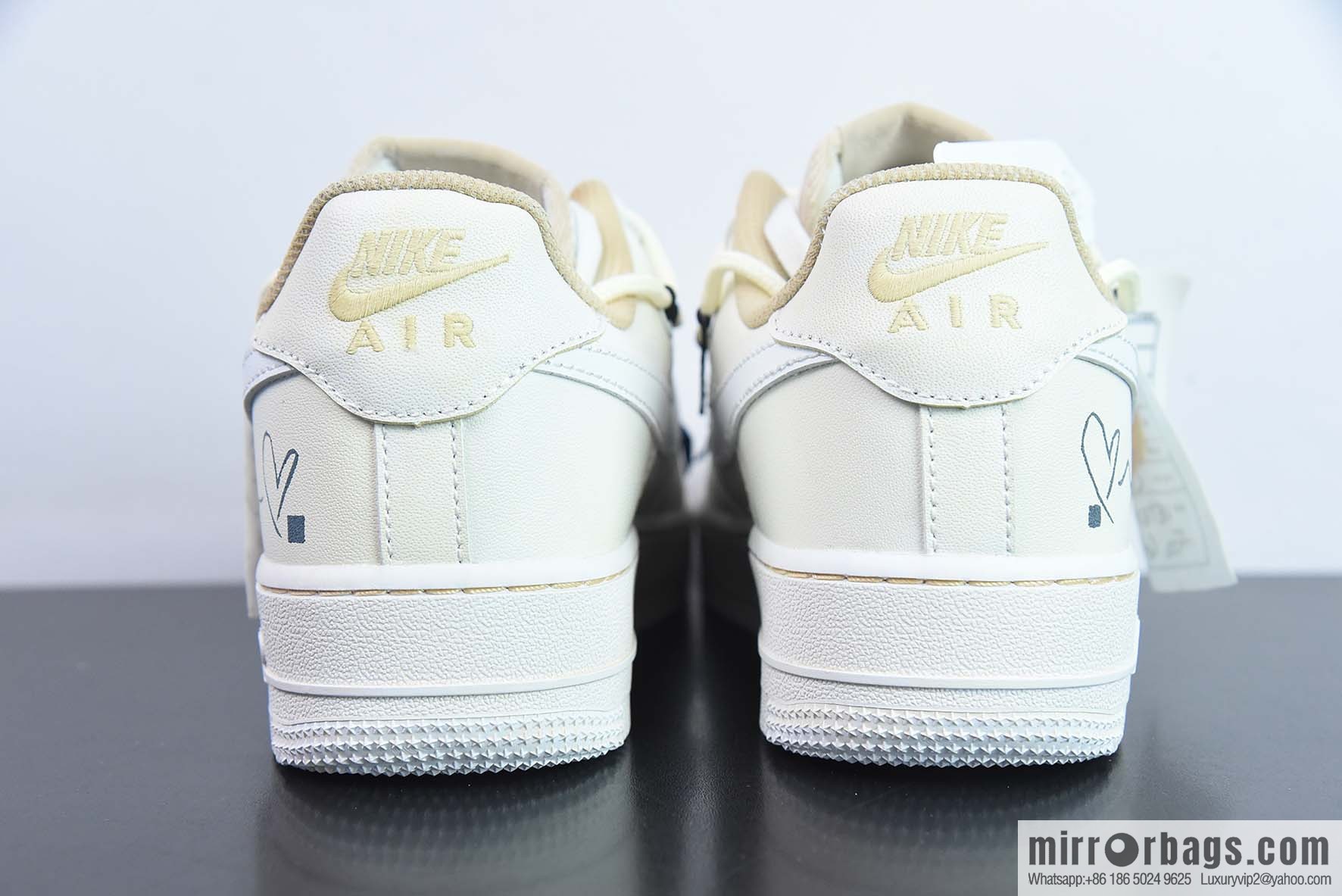 Nike Air Force 1 AF1 Air Force One/low-top, beige, smiley face, item number: CW2288-111