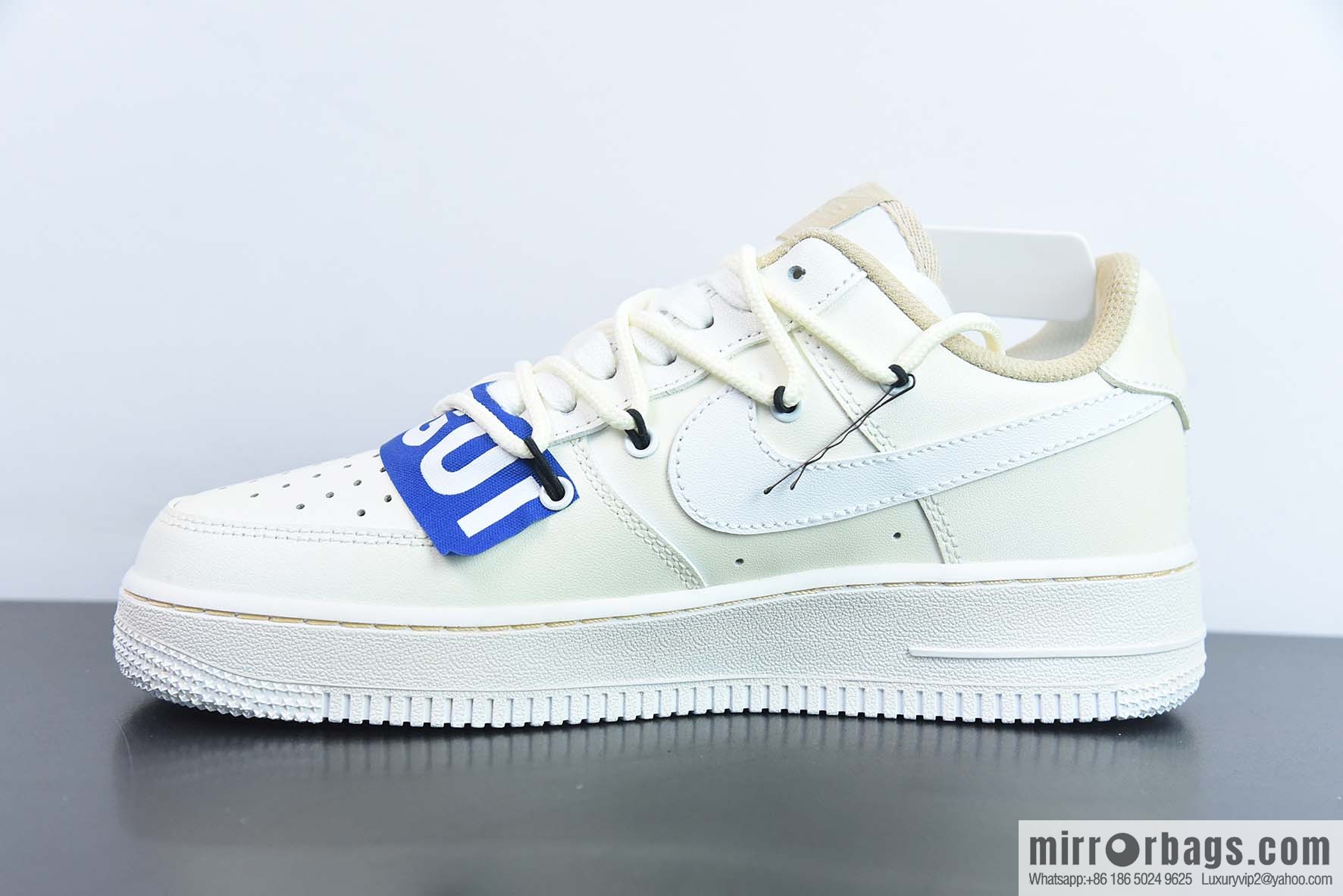 Nike Air Force 1 AF1 Air Force One/low-top, beige, smiley face, item number: CW2288-111