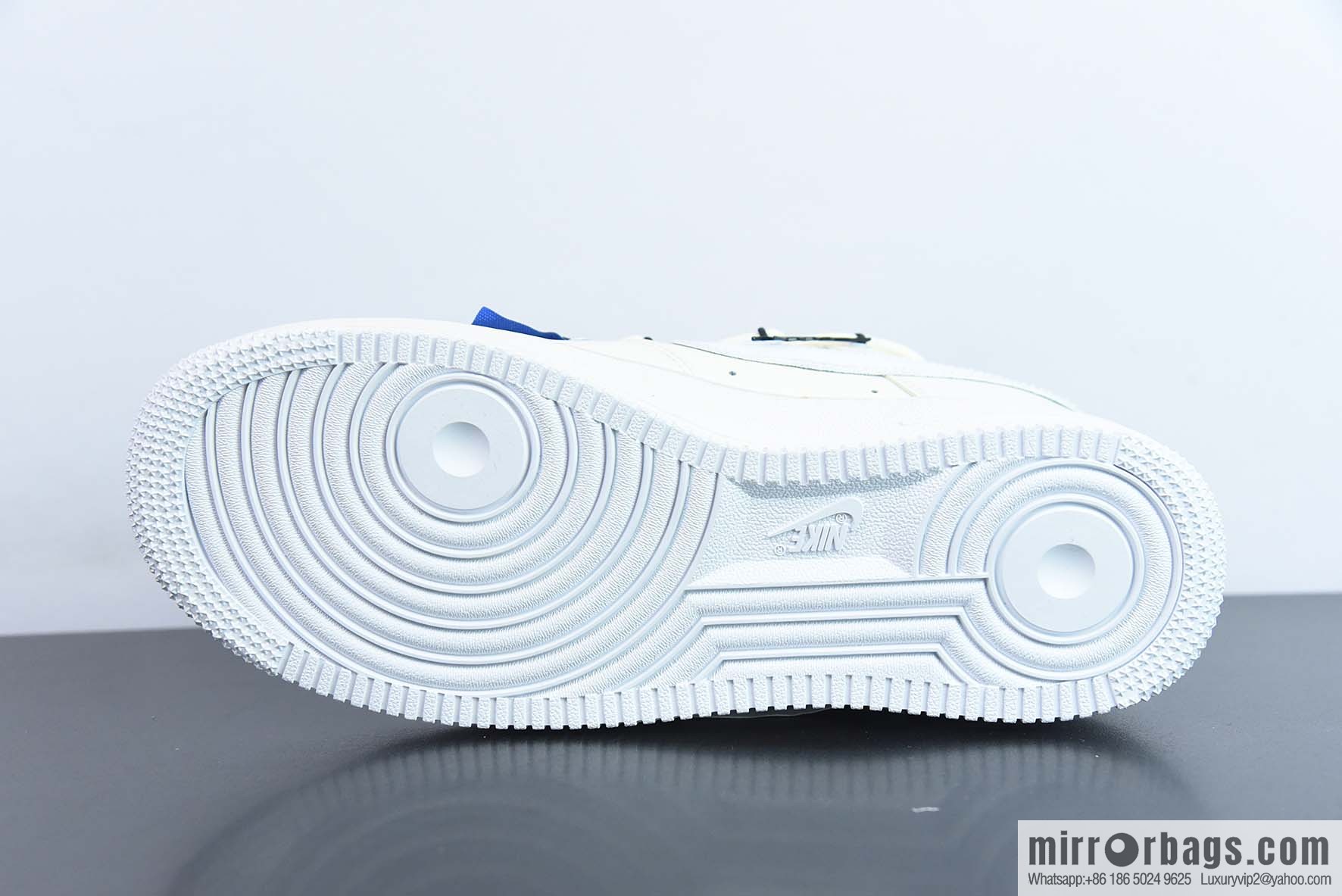 Nike Air Force 1 AF1 Air Force One/low-top, beige, smiley face, item number: CW2288-111