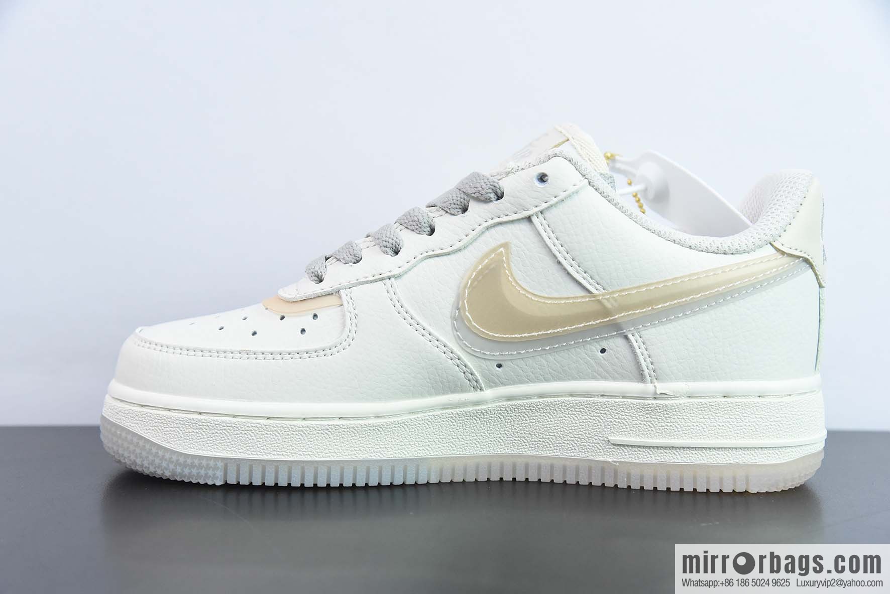 LAP69001337 Air Force One Joint Luxury Brand - #Chanel #Chanel & Nike Air Force 1 Low Item Number: CW1574-807