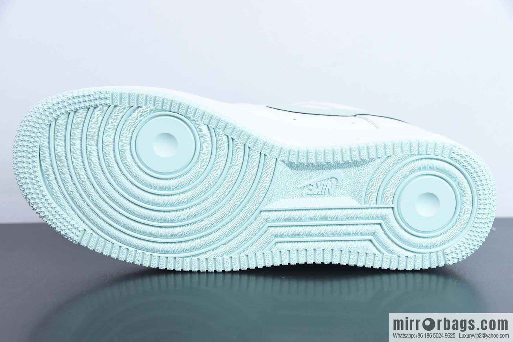 NK Air Force 1 Low '07 40th Anniversary Black and White, Air Force One Low Top Casual Board Shoes, Item Number: MN5263-128