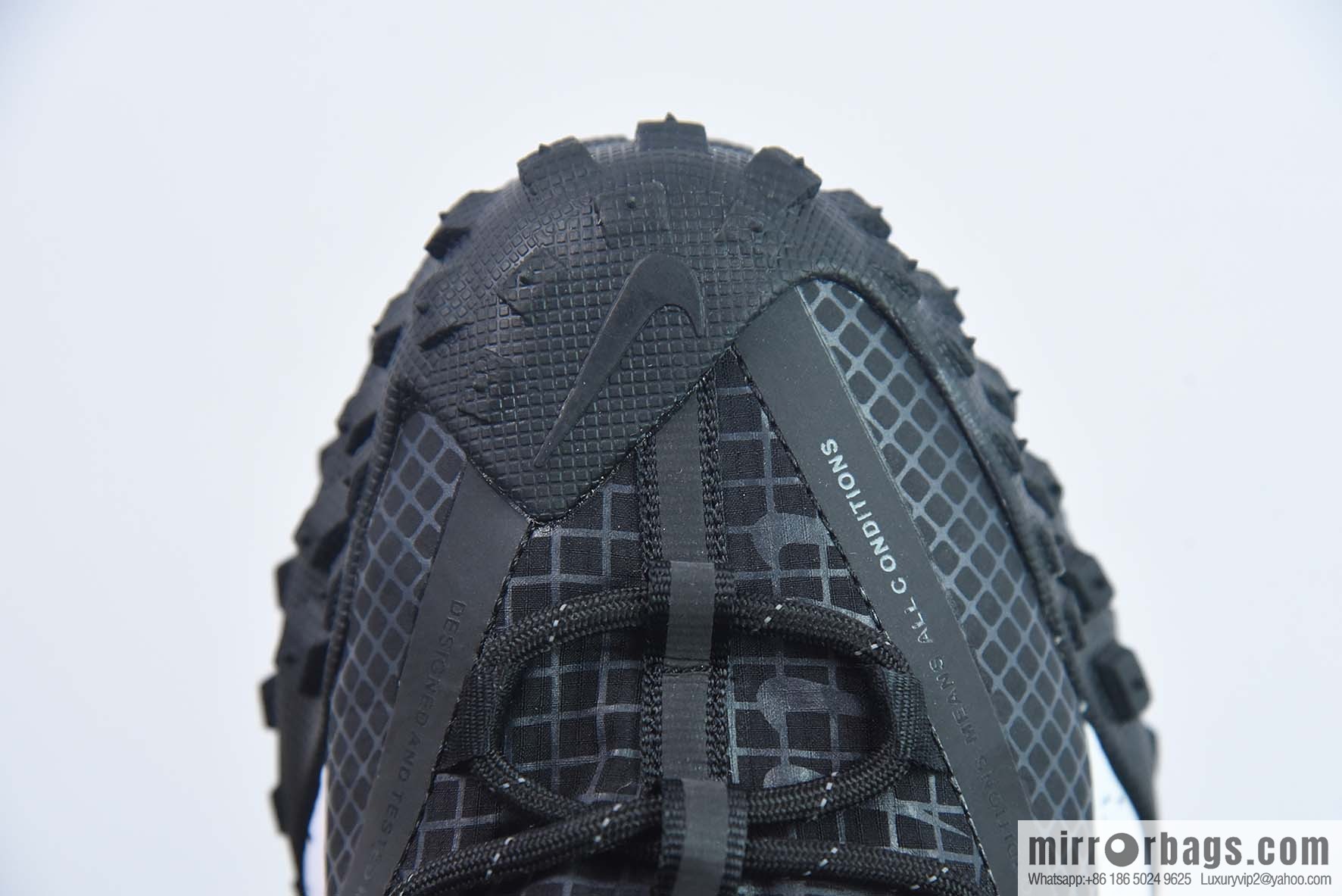 Nike ACG Mountain Flying Low GORE-TEX Outdoor Mountaineering sneakers/black and white, item number: DD4565-001