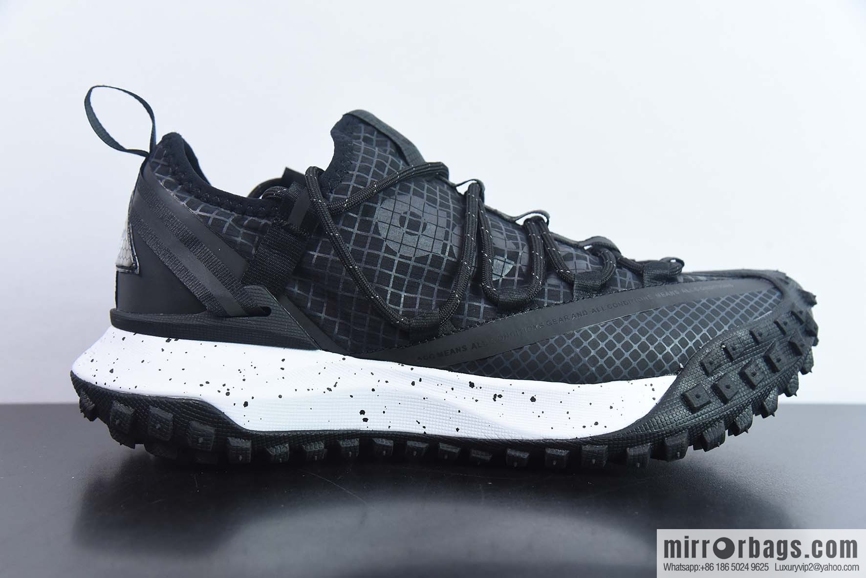 Nike ACG Mountain Flying Low GORE-TEX Outdoor Mountaineering sneakers/black and white, item number: DD4565-001