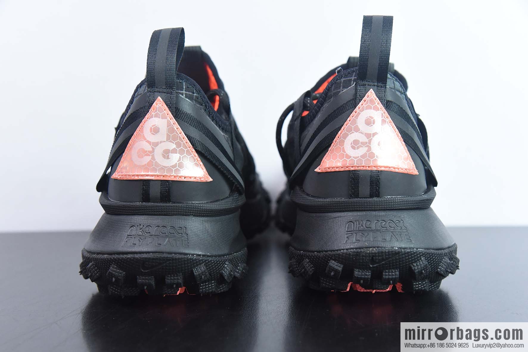 Nike ACG Mountain Flying Low GORE-TEX Outdoor hiking sneakers/black SKU: DC660 001