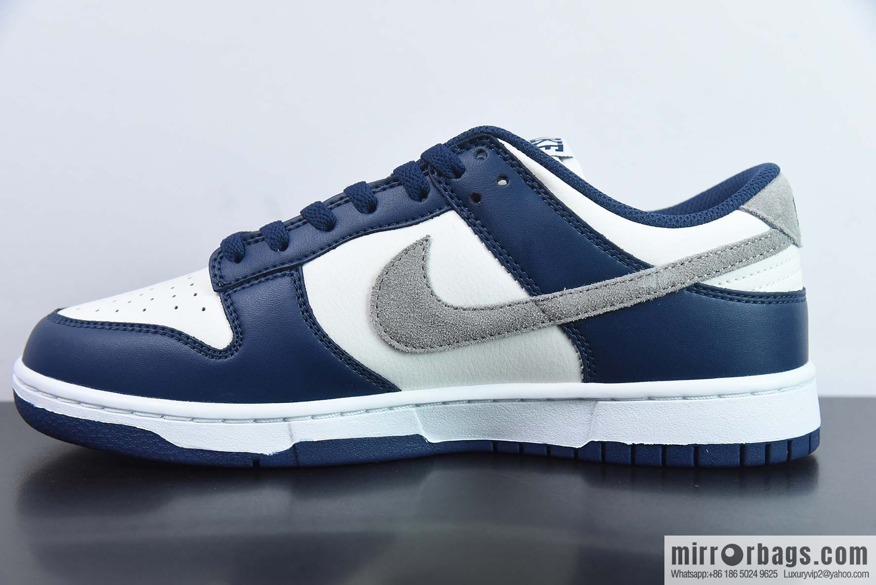 NIKE SB Dunk Low sports and leisure low-top board shoes, midnight blue, white and blue, item number: FD9749 400.