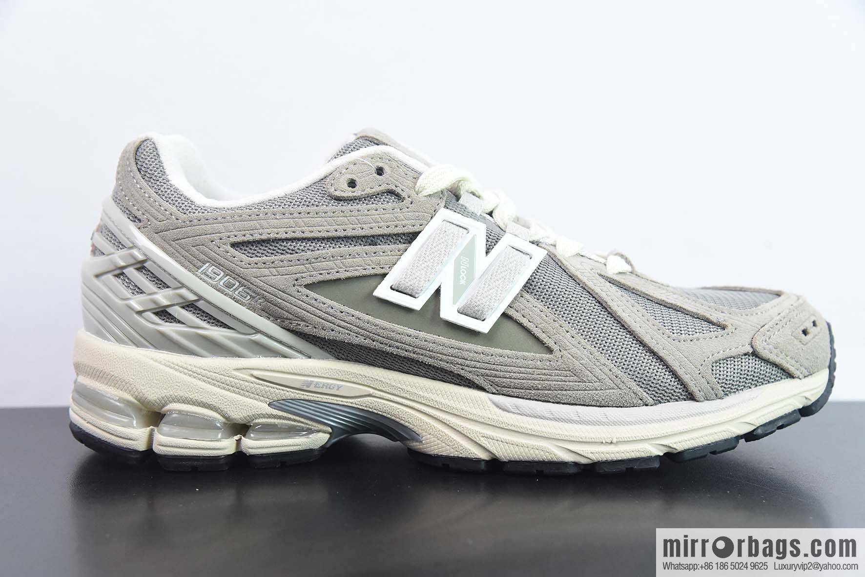 New Balance M1906RL Vintage running shoes/light brown gray