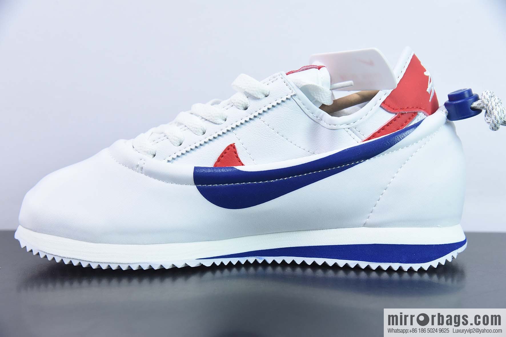 NK Clotez 3-in-1, Tai Chi Yin and Yang, Removable Trend Vintage Running Kung Fu Shoes, Joint White, Blue and Red DZ3239-100