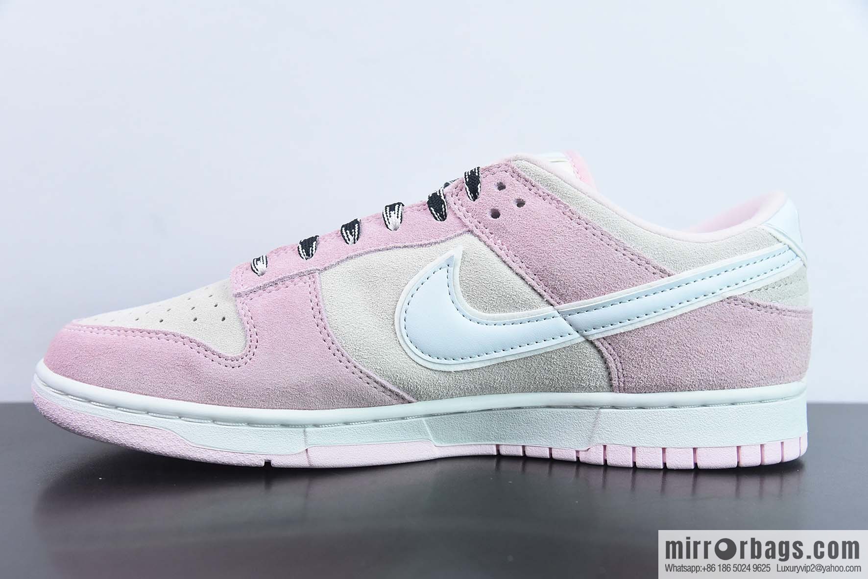 Nike Dunk Low SB low-top skate shoes/pink gray and white powder, item number: DV3054-600