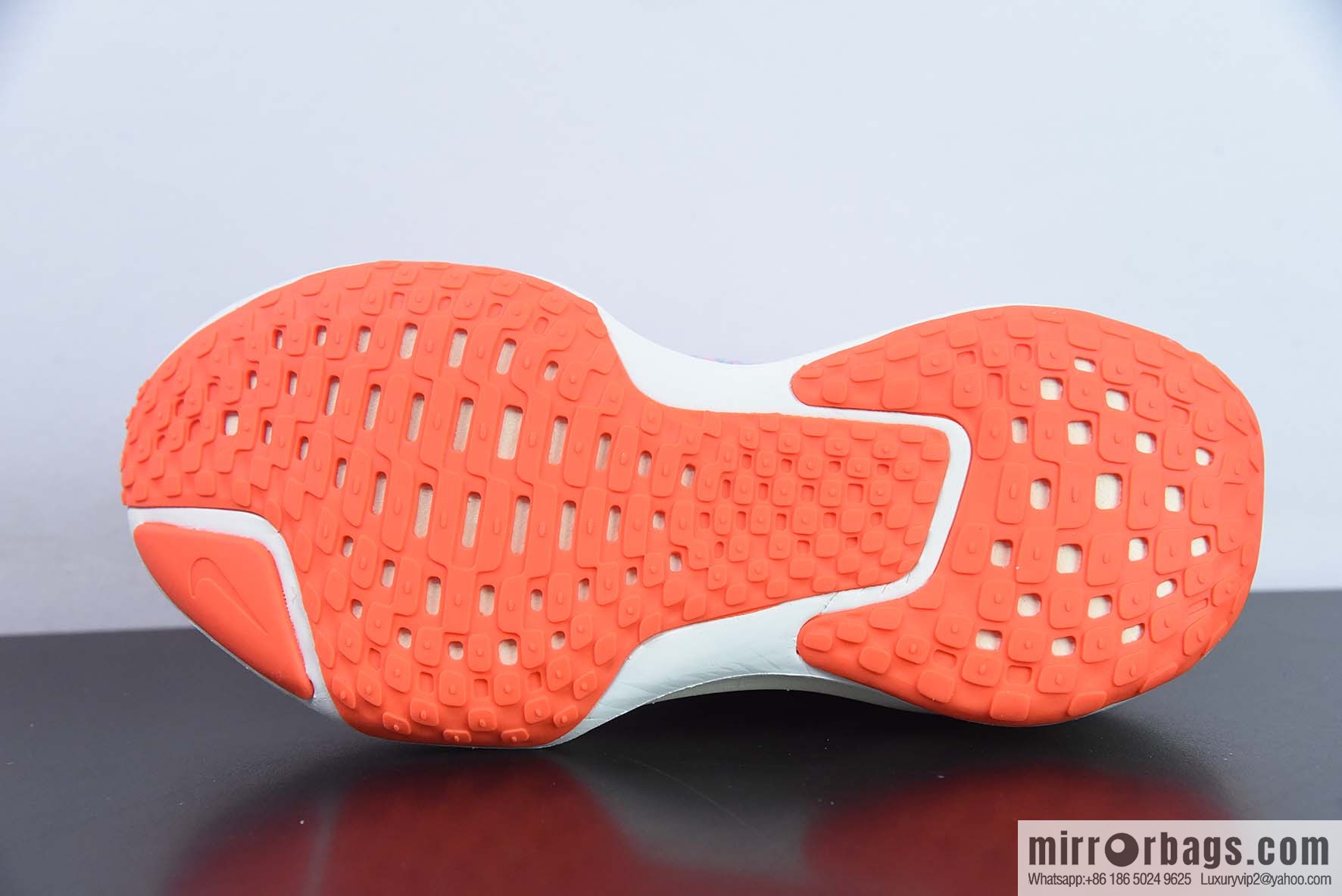 NK Zoomx Invincible Run FK3 breathable cushioning running shoe, item number: DR2660-600
