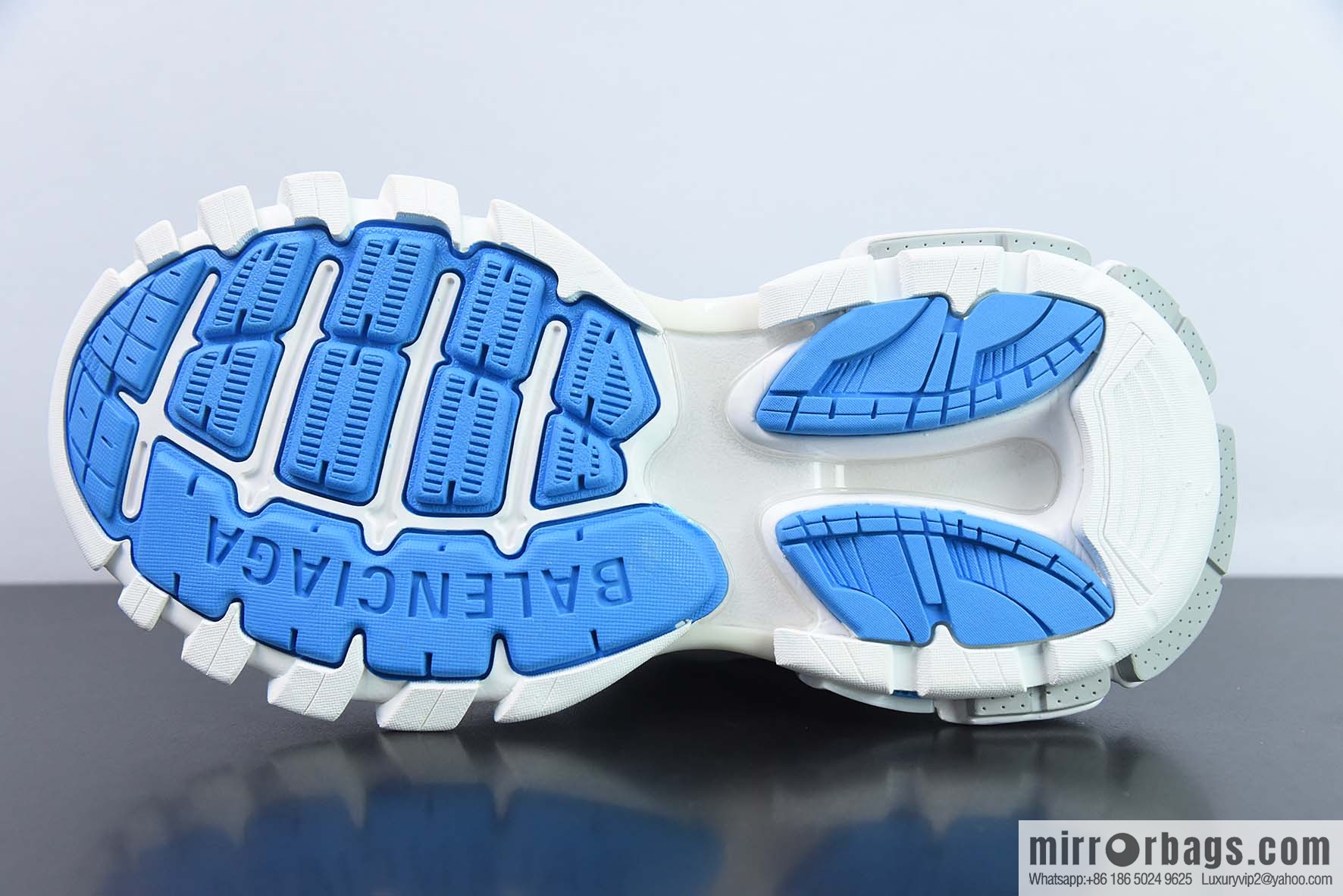 Balenciaga 3.0 third-generation outdoor concept shoes