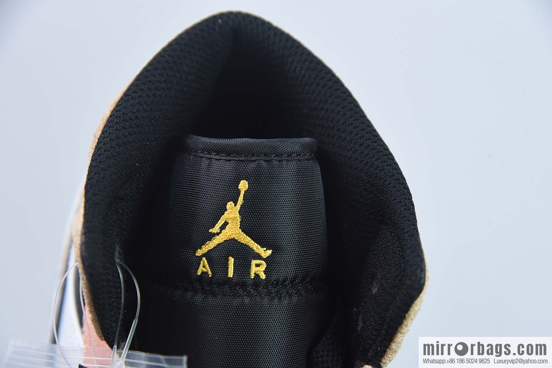 Air Jordan 1 Mid help basketball shoes, naked pink white, item number: DX4332-800