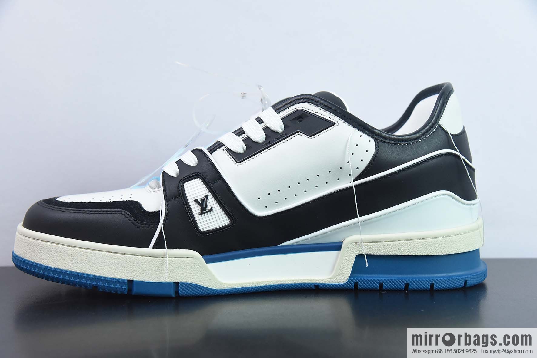 LV/Louis Vuitton LV Trainer sneakers