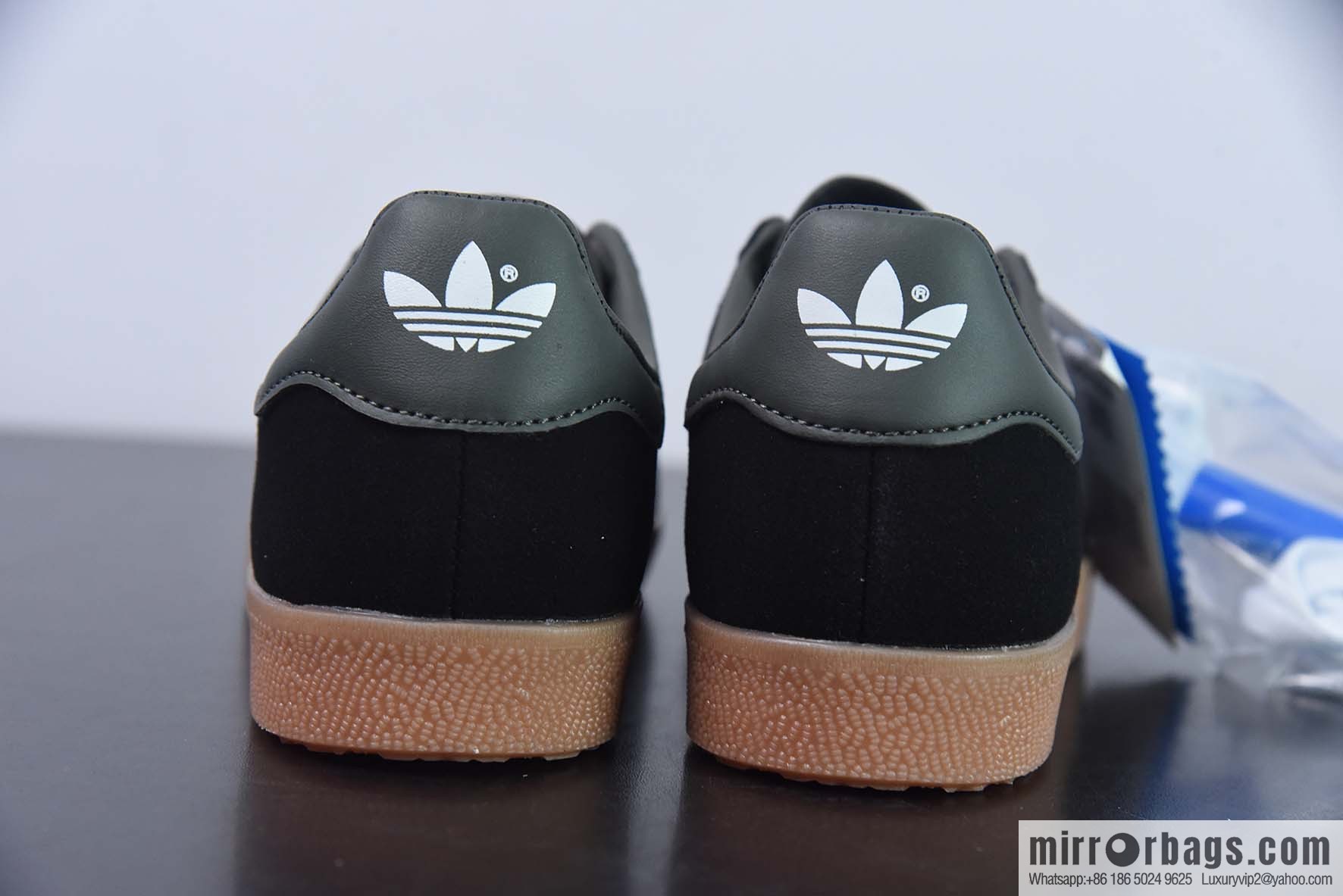 Adidas Originals Gazelle Clover series sports shoes, black and green, item number: GX2210