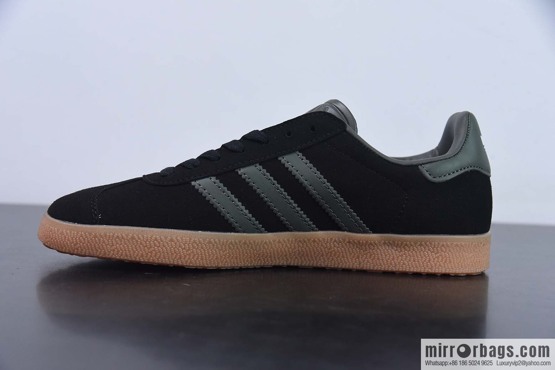 Adidas Originals Gazelle Clover series sports shoes, black and green, item number: GX2210