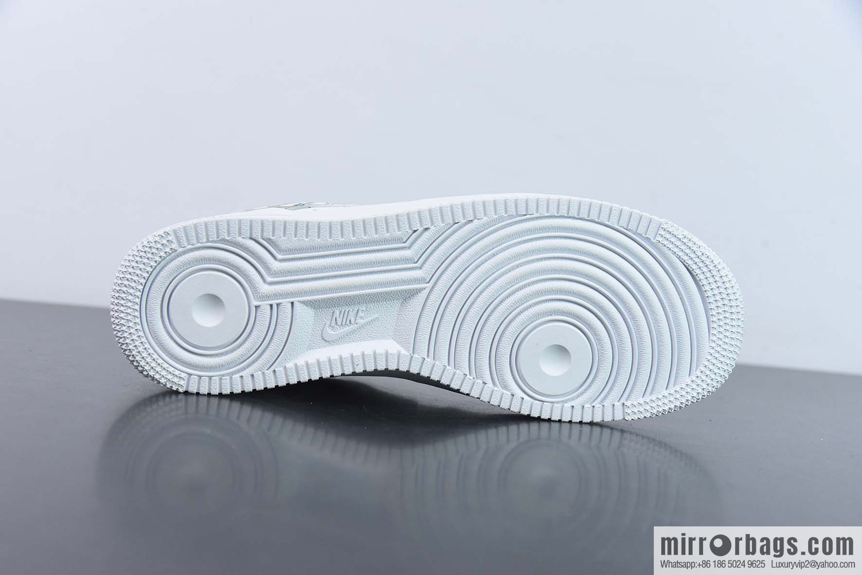 Air Force 1 '07 Low Dior co-branded Gray Air Force One, item number: CW2288-001