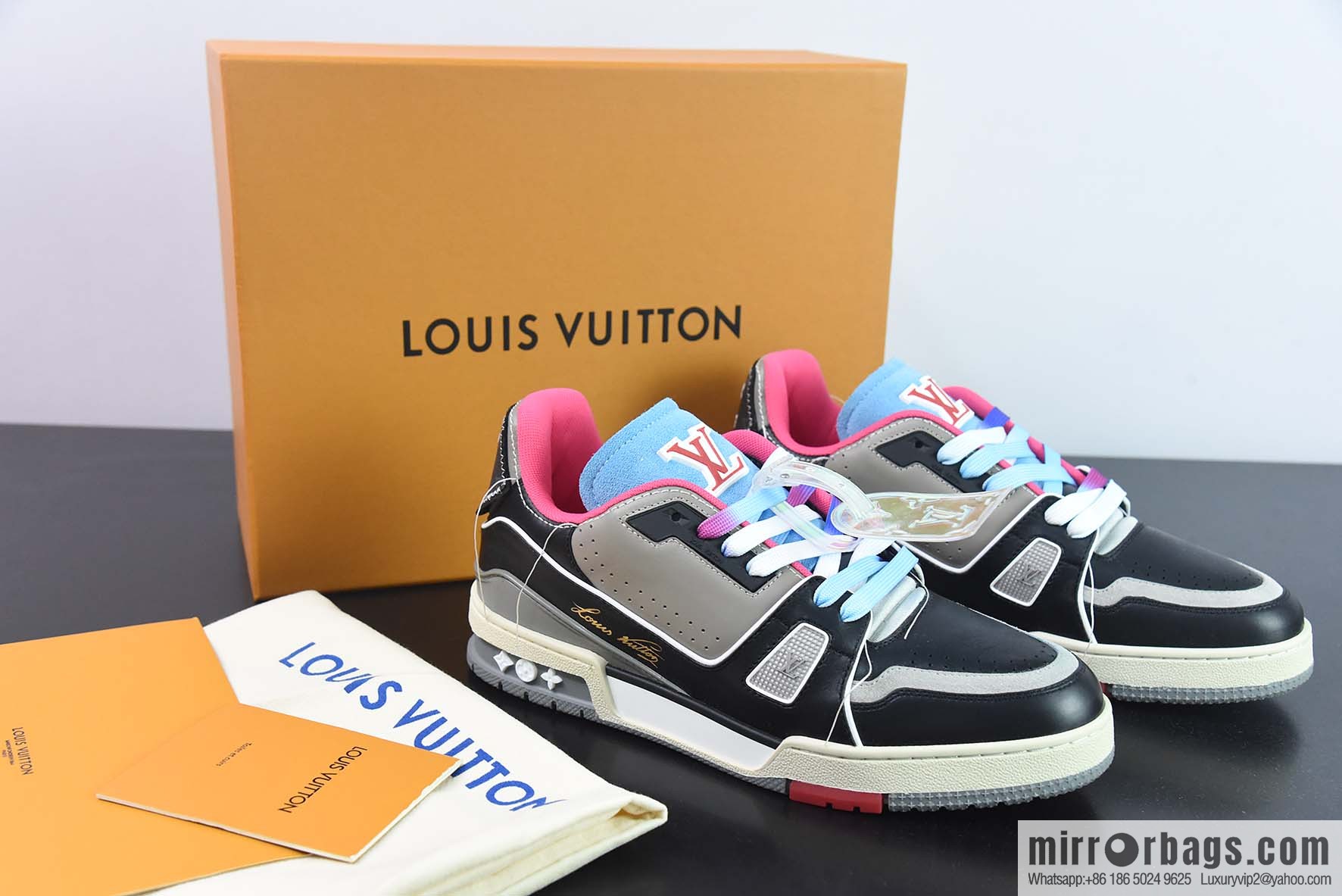Donkey Replica Luxury Handbag LV Trainer Top Version Trainer sneakers