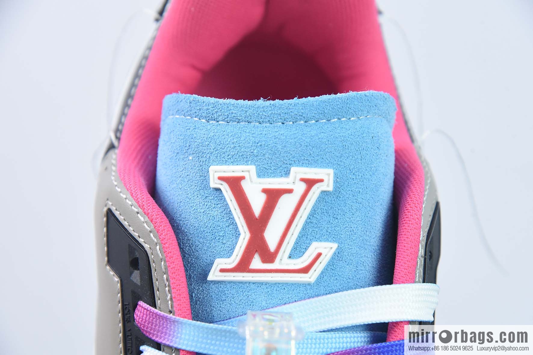 Donkey Replica Luxury Handbag LV Trainer Top Version Trainer sneakers