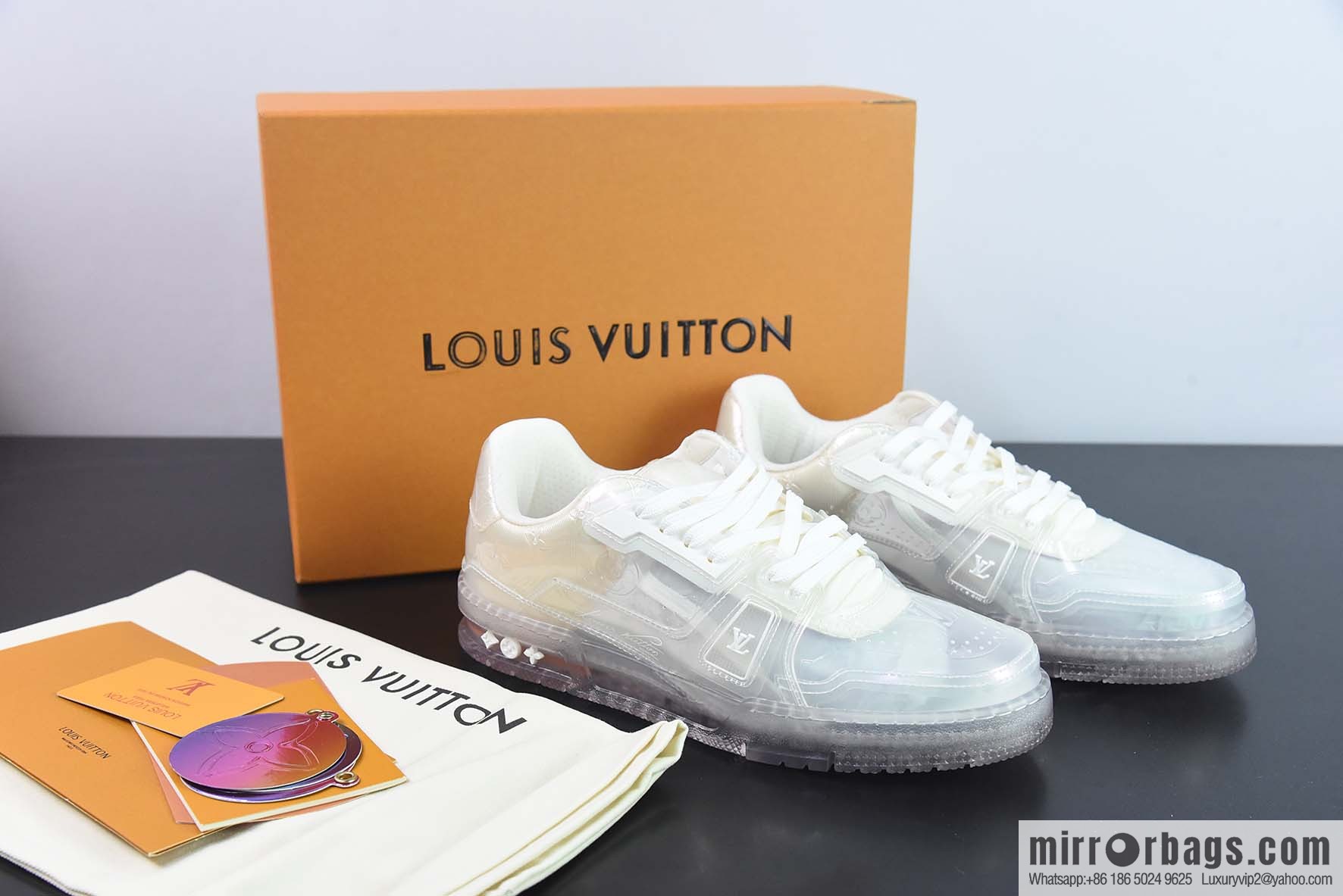 Donkey Replica Luxury Handbag LV Trainer Top Version Trainer sneakers