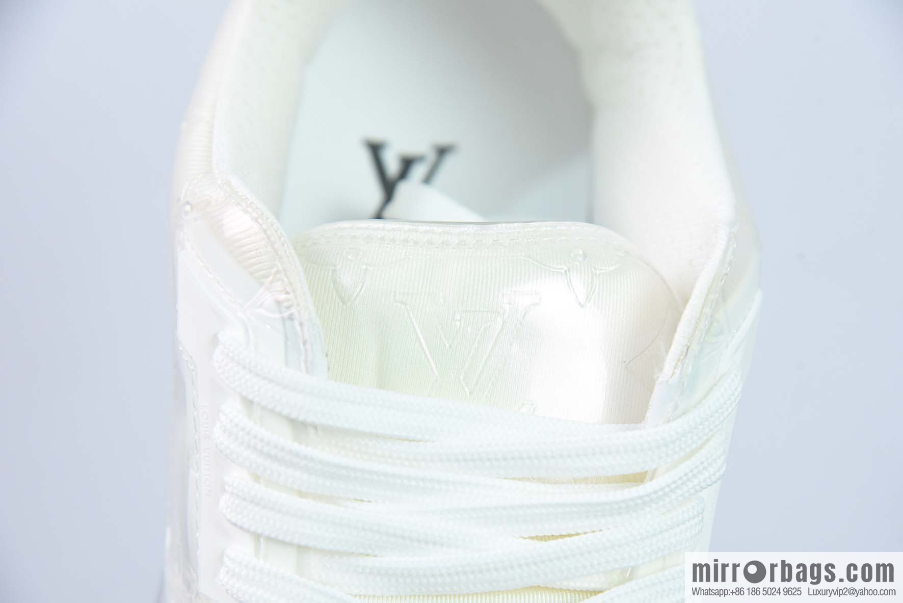 Donkey Replica Luxury Handbag LV Trainer Top Version Trainer sneakers