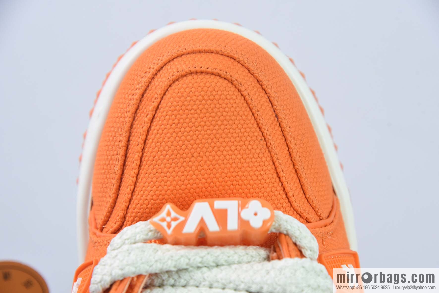 LV Louis Vuitton Trainer Maxi series bread shoes