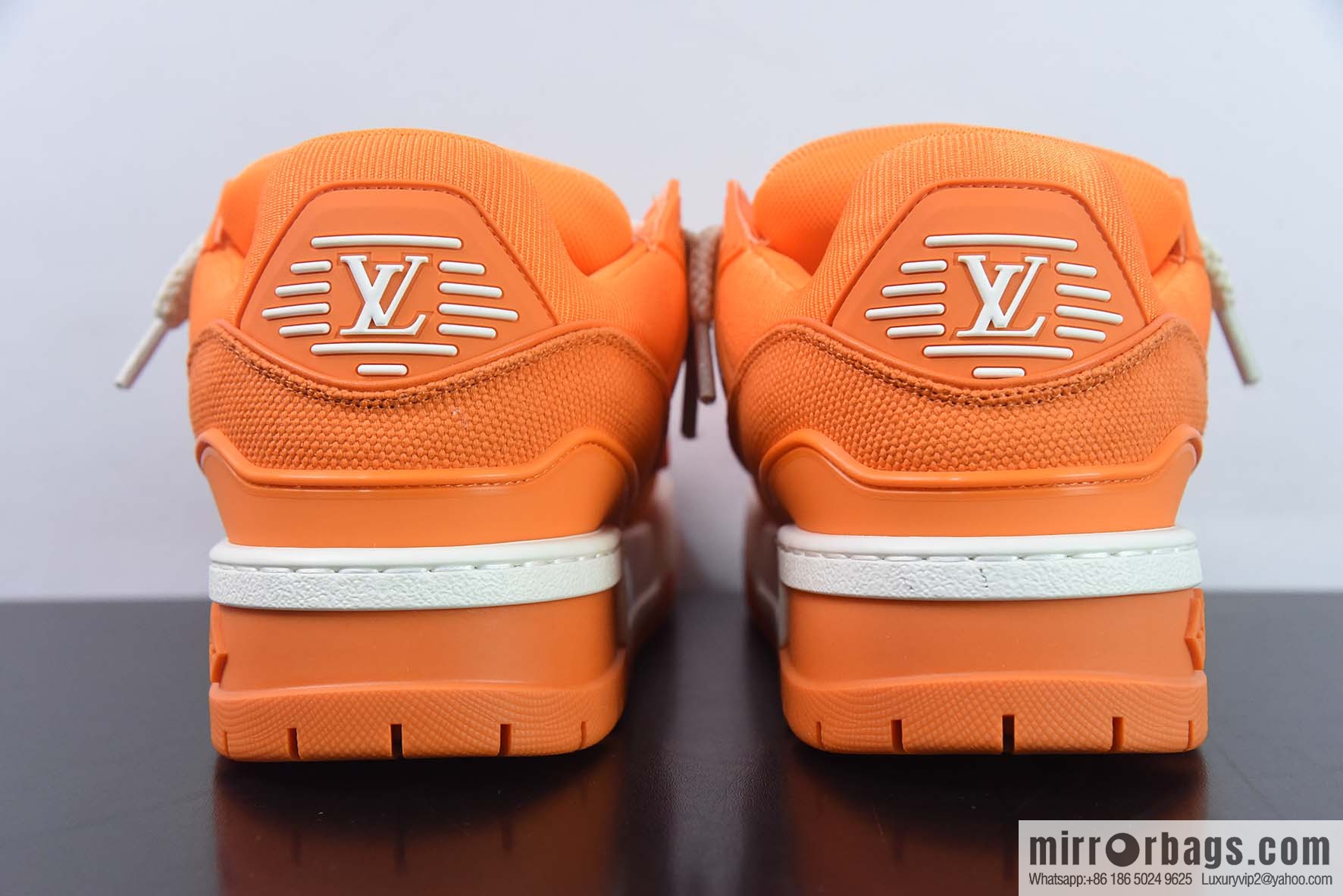 LV Louis Vuitton Trainer Maxi series bread shoes
