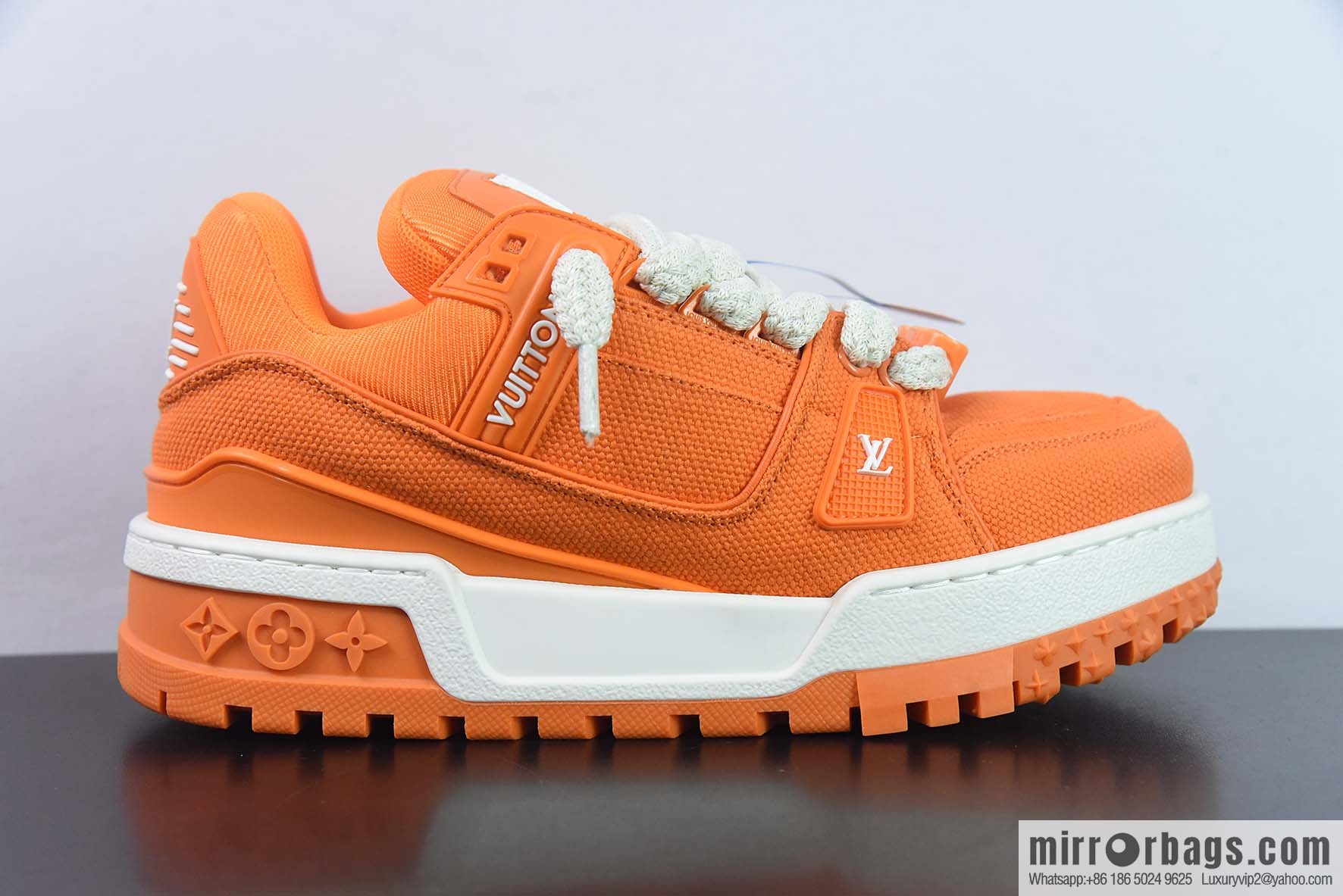 LV Louis Vuitton Trainer Maxi series bread shoes