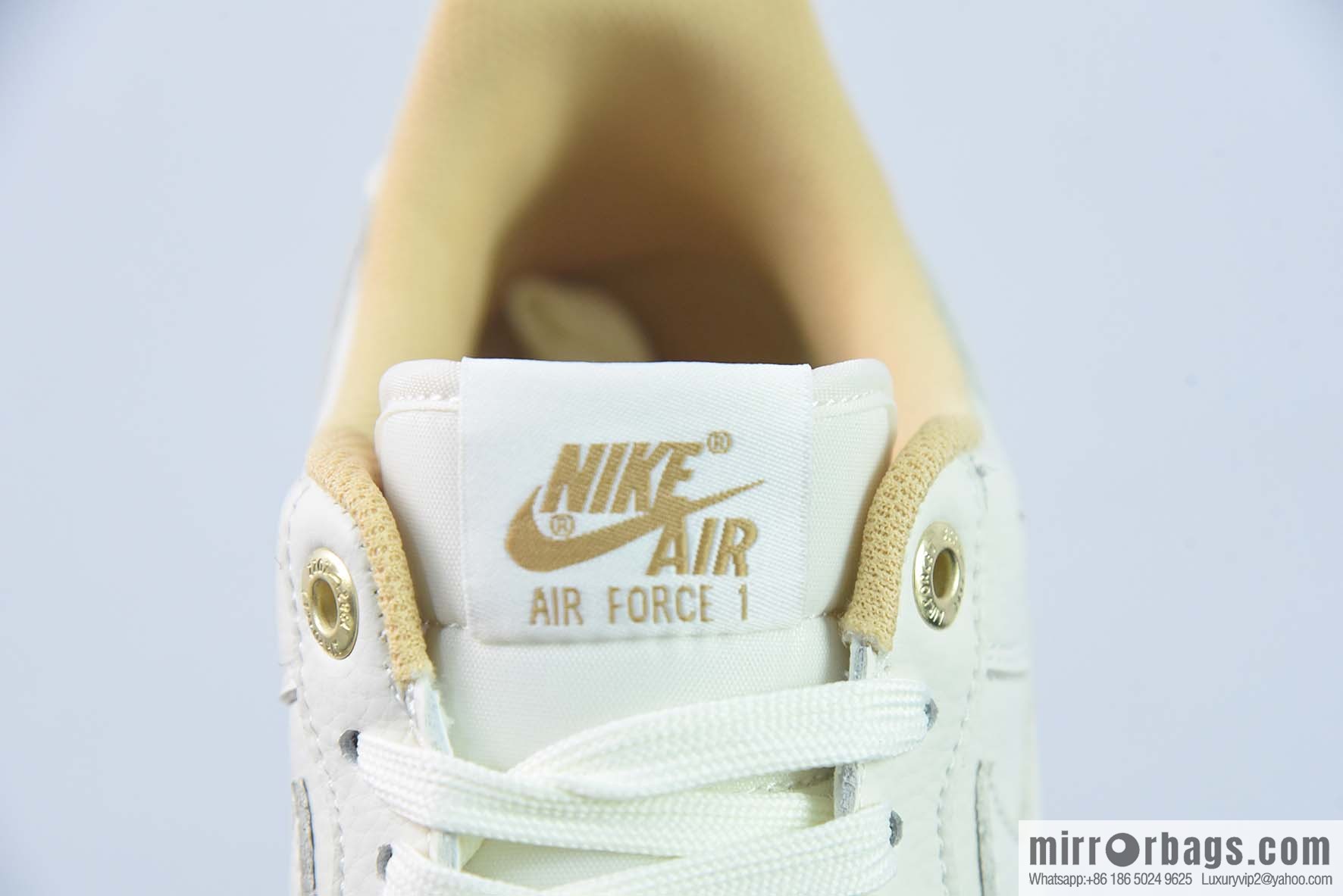 Nike Air Force 1 Low Air Force One low-top sports and leisure board shoes, double hook, raw rubber sole NAI-KE printed item number: NK0621 988