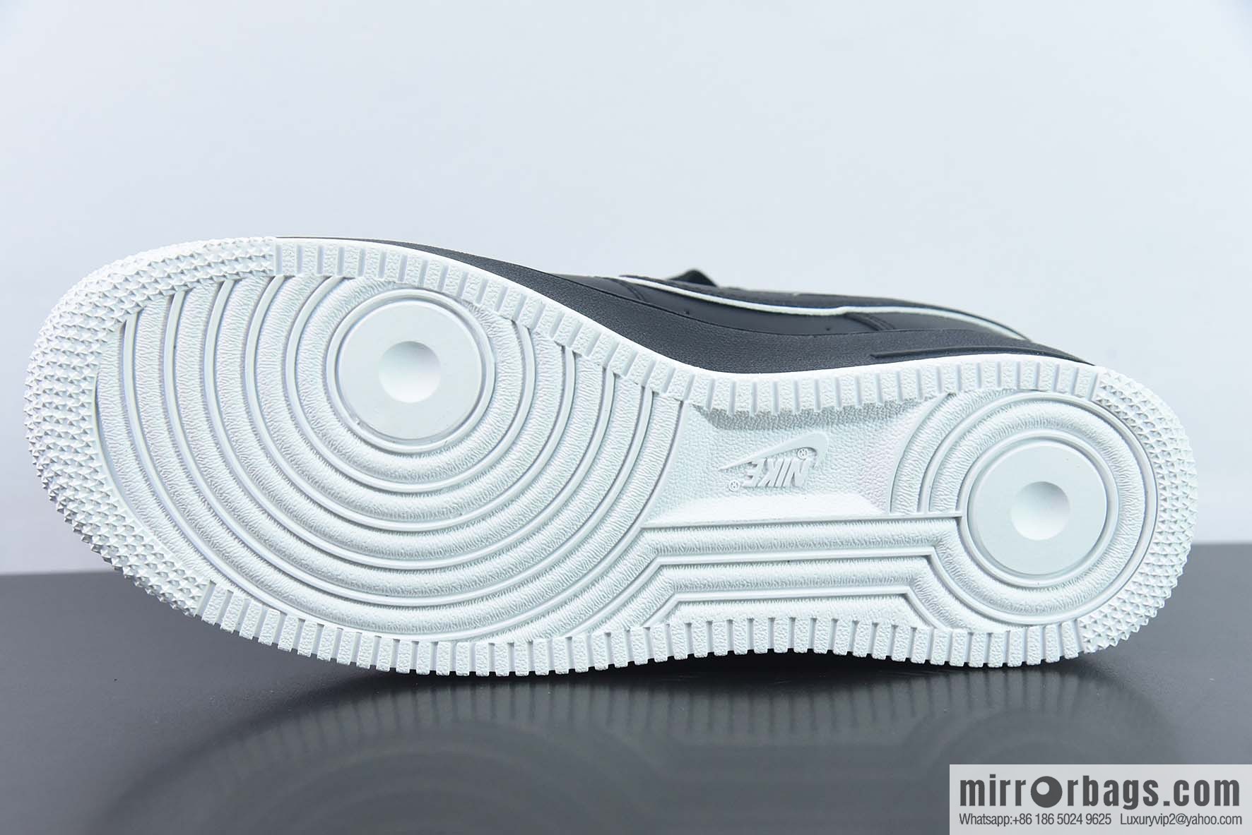 Nike Air Force 1 AF1 Air Force One/low-top, black and white, item number: DV0788-002